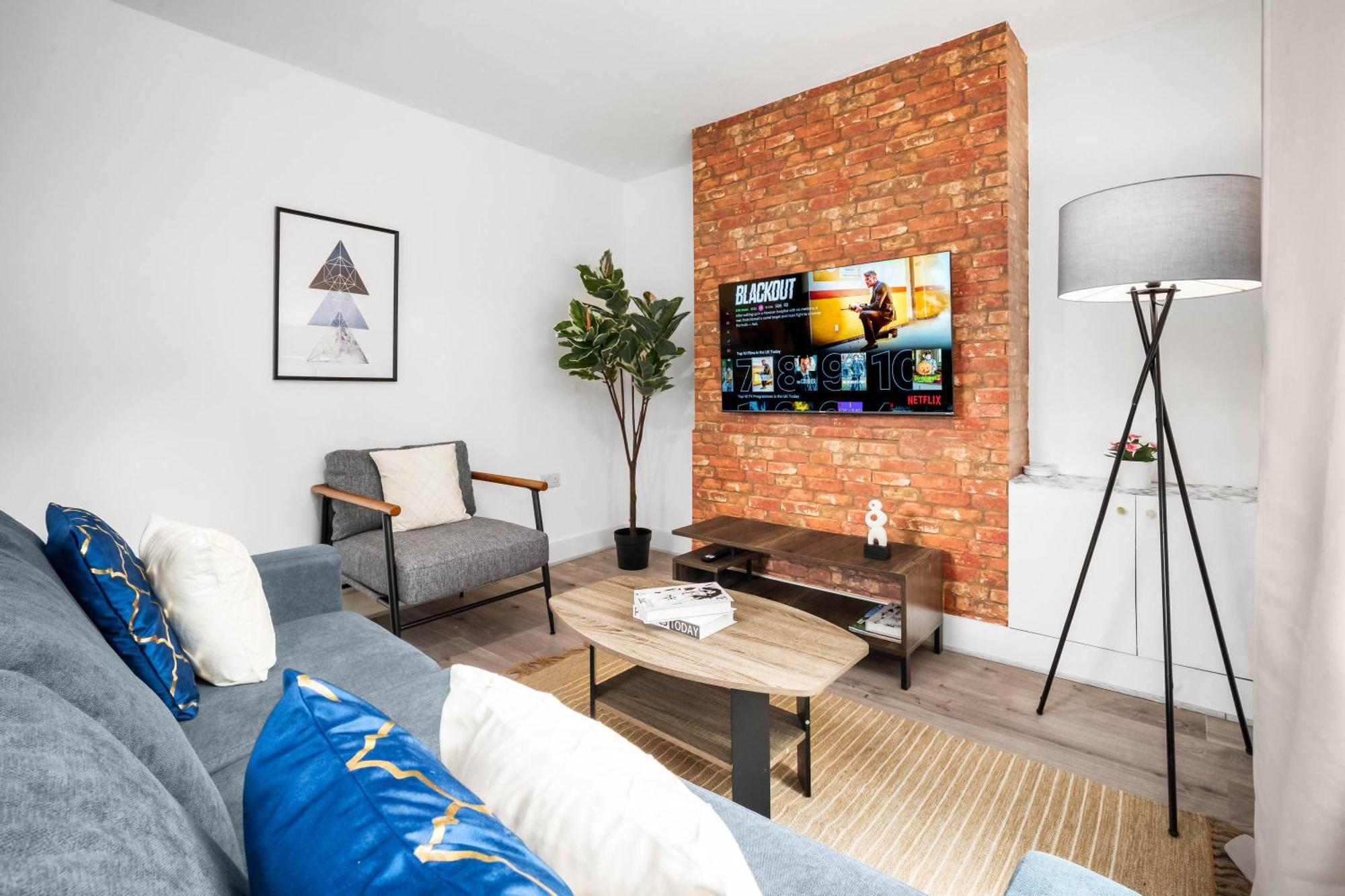 Three Bedroom House - Parking & Garden - Netflix - Wifi - Great Location - 215R Birmingham Eksteriør billede