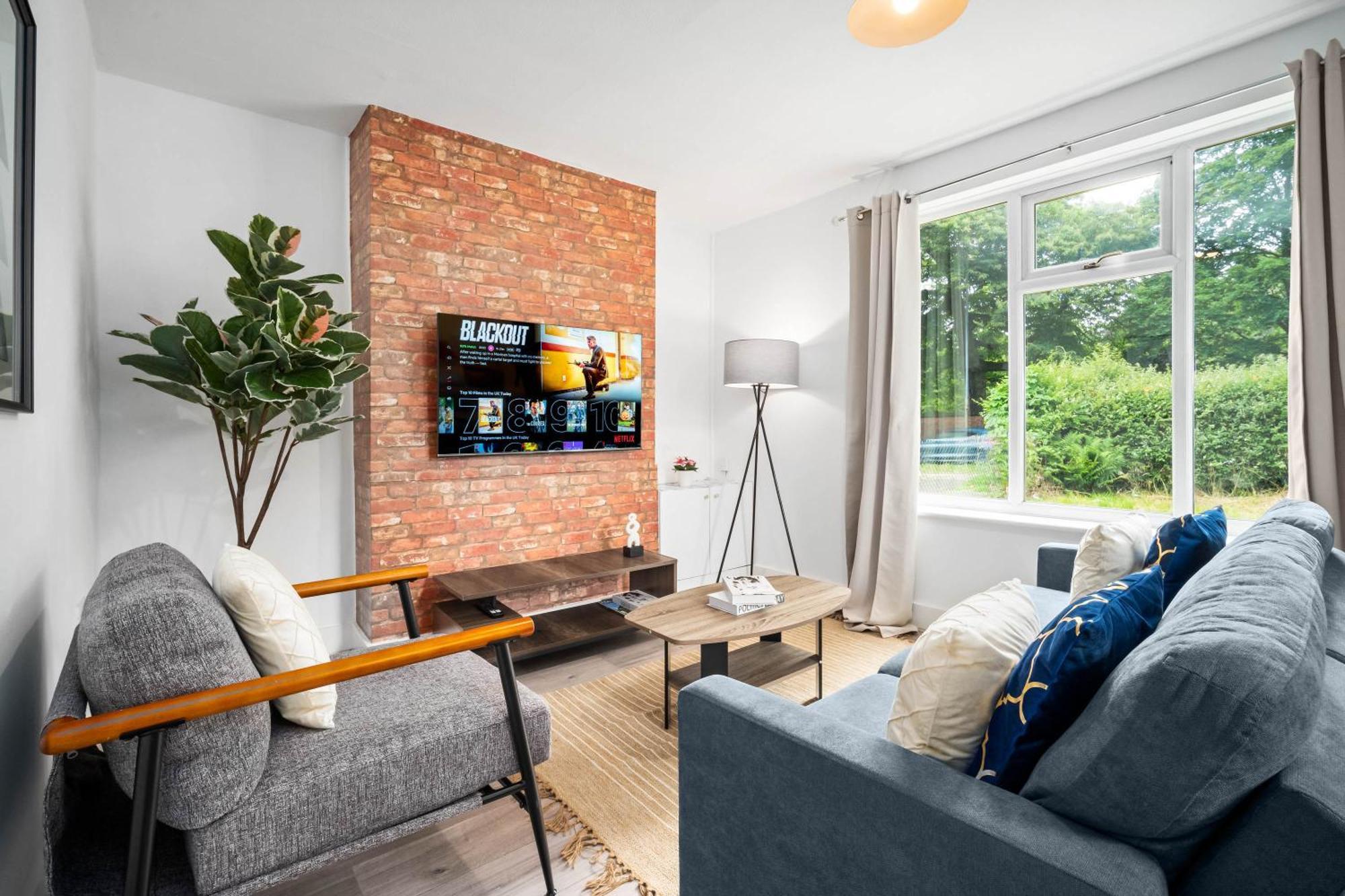Three Bedroom House - Parking & Garden - Netflix - Wifi - Great Location - 215R Birmingham Eksteriør billede